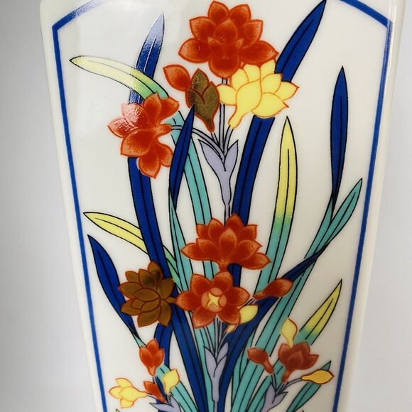 Japanese Oriental White Porcelain Flower Floral Hand Painted Design Vase M382 - Picture 5 of 10